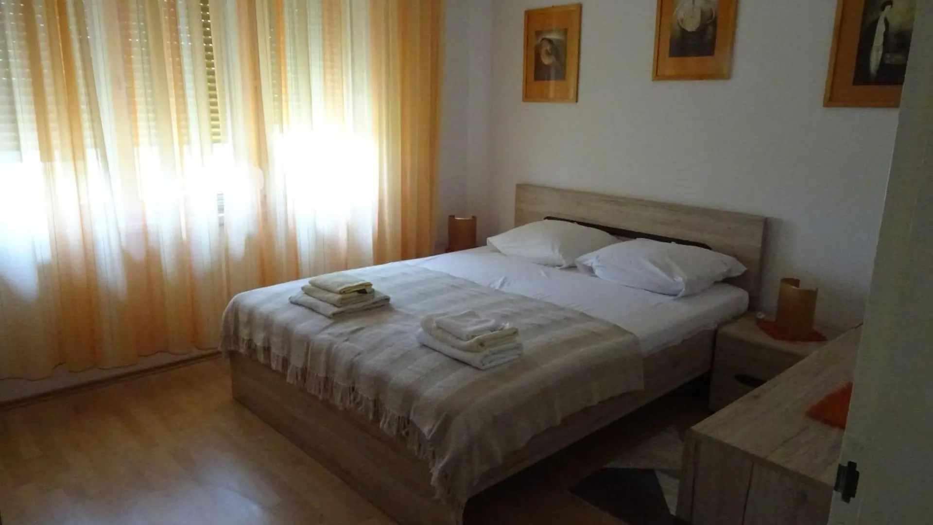 Апартаменты Apartmani Slavica Kuca Blizu Mora Sa Terasom Barbat na Rabu Хорватия