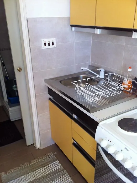 Apartmani Slavica Kuca Blizu Mora Sa Terasom Barbat na Rabu Апартаменты