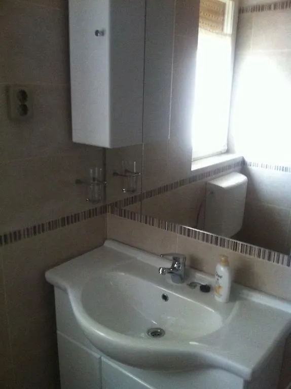 Apartmani Slavica Kuca Blizu Mora Sa Terasom Barbat na Rabu Апартаменты